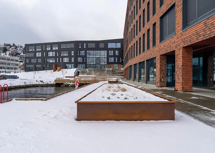 North Estate House *