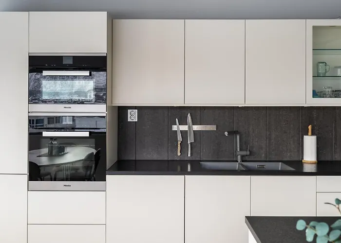 North Estate House * 트롬쇠
